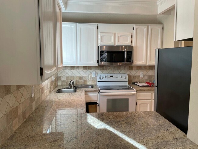 Foto del edificio - 807 Kingfisher Terrace