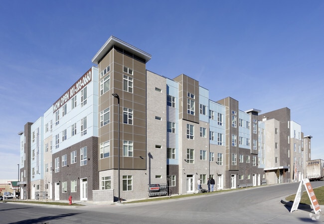 Building Photo - West Station Apartments