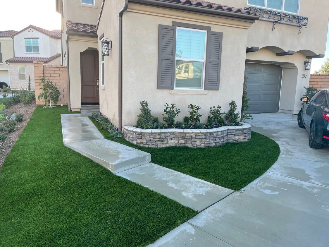 Frente de la casa - 1272 E Providence Loop