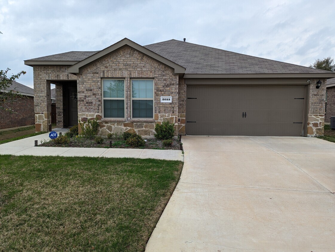 3055 Stradford Way, Heartland, TX 75126 House Rental in Heartland, TX