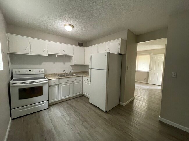 Newly remodeled kitchen - 1420 N 55th St