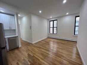 Building Photo - 293 Central Prk W