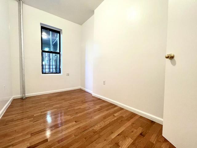 Building Photo - 2 bedroom in NEW YORK NY 10040