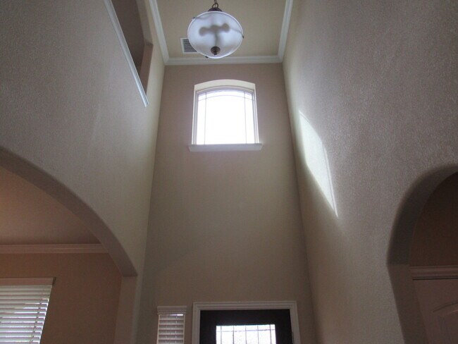 Foto del edificio - Beautiful Home in Artesia