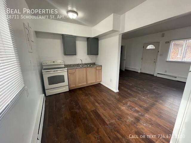 Foto del edificio - 18711 Schoolcraft Rd