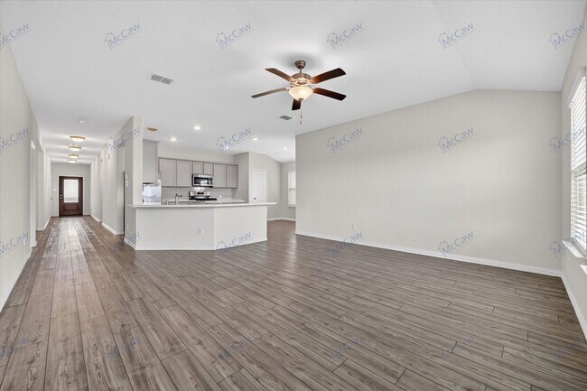 Building Photo - 6128 Fall Creek Ln