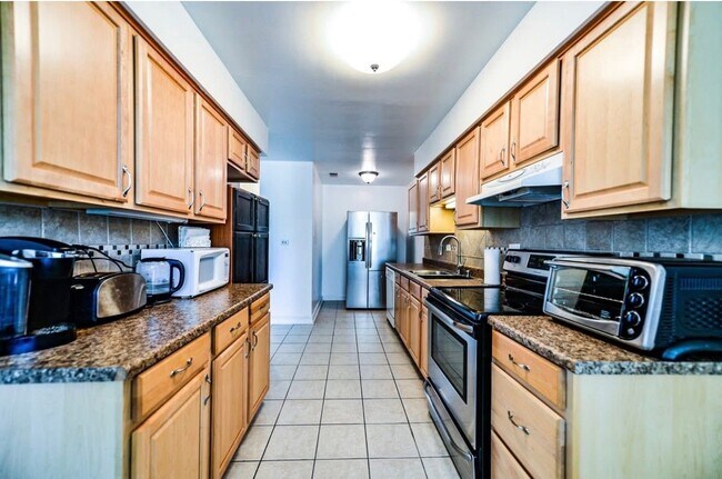 Foto del edificio - 2600 Brookwood Way Dr