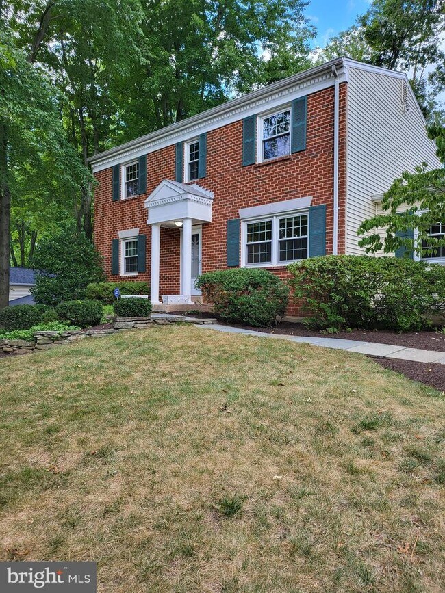 Building Photo - 2245 Senseney Ln
