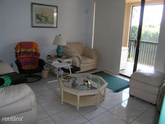 Foto del edificio - 220 Lake Dr
