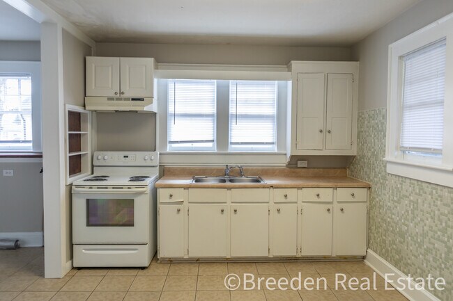 Foto del edificio - 215 Lenoir St