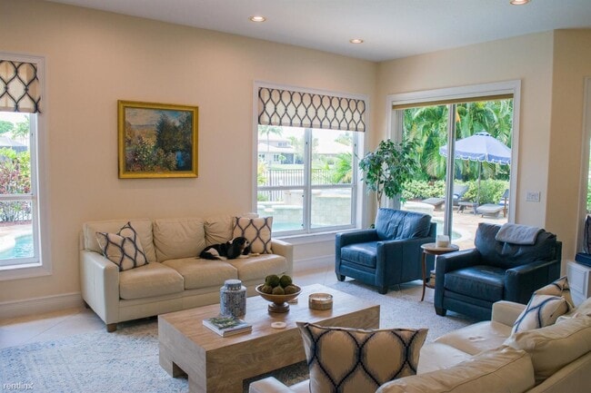 Foto del edificio - 4 br, 3 bath House - 4367 Silver Glen Dr