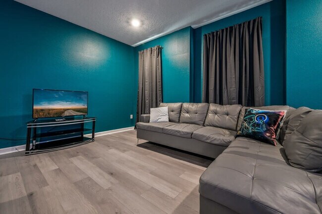 Foto del edificio - 4532 Target Blvd