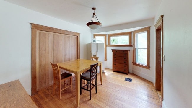 Building Photo - 1036 Olivia Ave