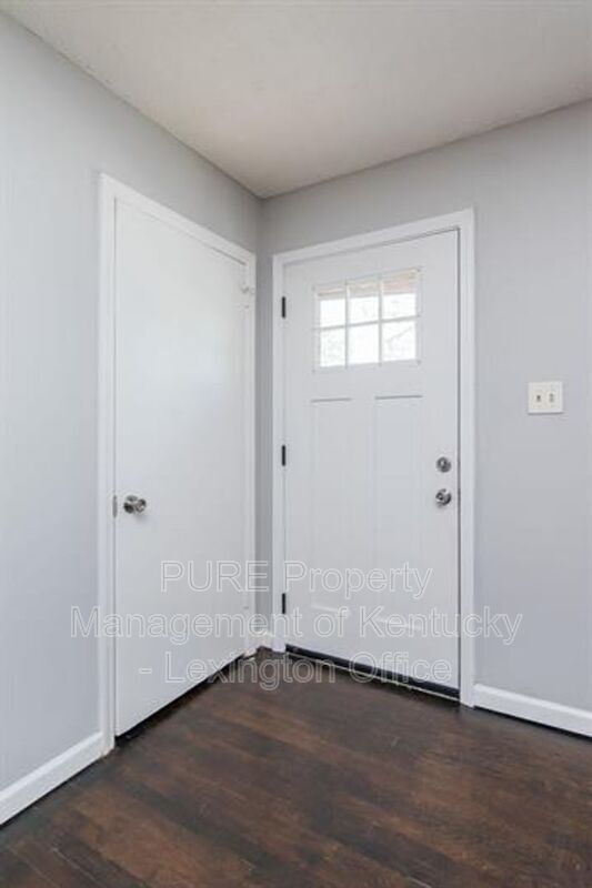 Building Photo - 1462 Stephen Foster Dr