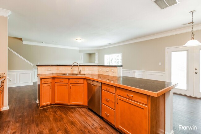 Building Photo - 2538 Ingleside Drive, High Point, NC 27265