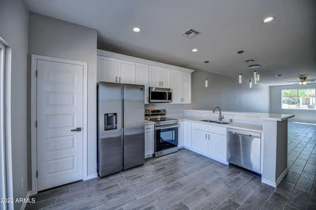 Building Photo - 3370 W Madera Dr