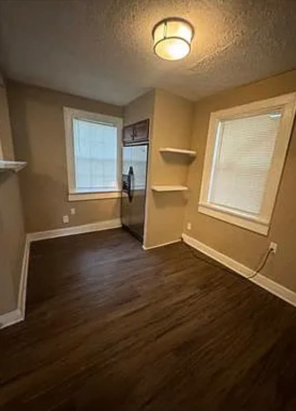 Building Photo - 2219 Locust St