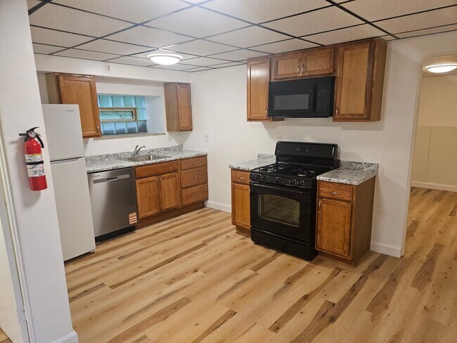 Building Photo - 1216 Vine St