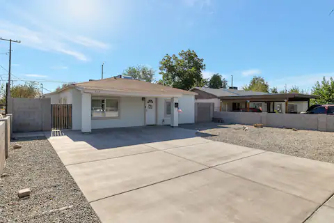 Building Photo - 7514 N 60th Ave