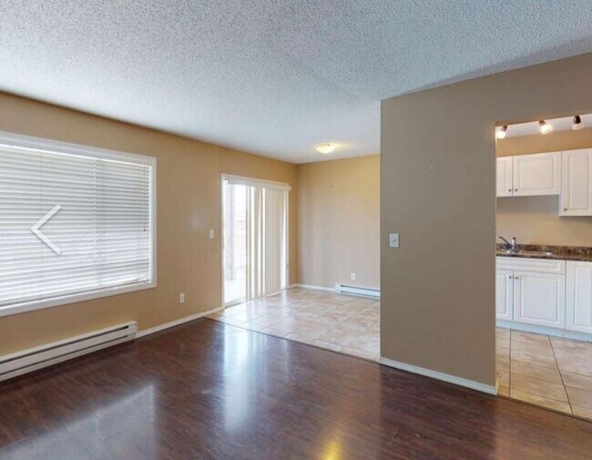 46260 Harford St Unit 8, Chilliwack, BC V2P 2W3 Apartments 46260