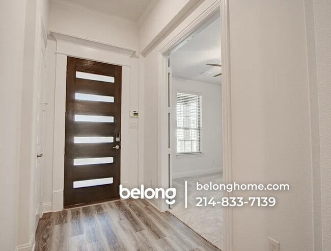 Building Photo - 3138 Casablanca St