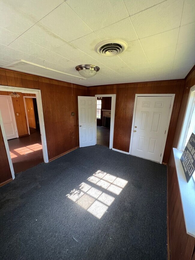 Foto del edificio - 2511 Quinton St