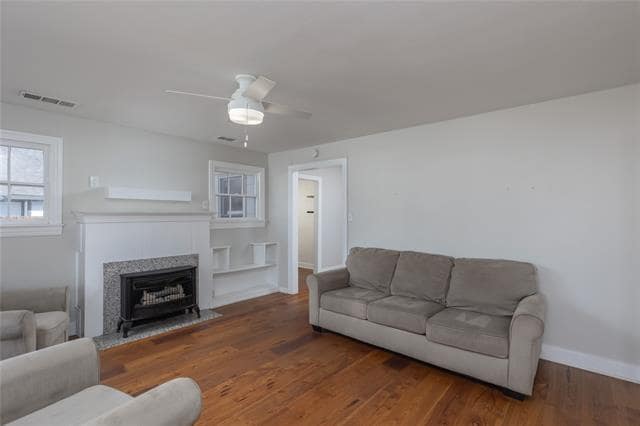 Foto del edificio - 4525 Almena Rd