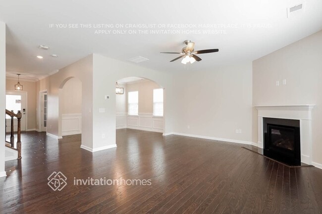 Foto del edificio - 16020 Hammersmith Farm Dr