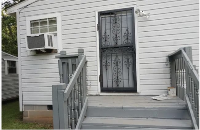 Building Photo - 1840 47th St Ensley