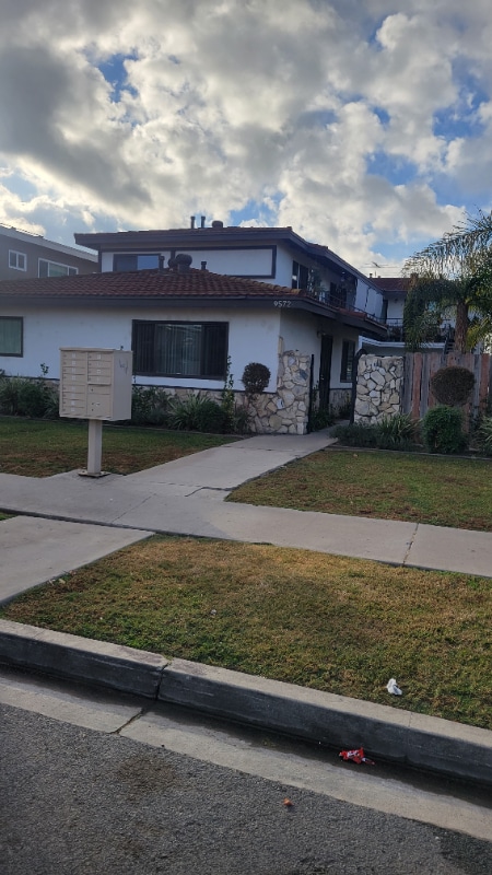 Building Photo - 7471 Artesia Blvd