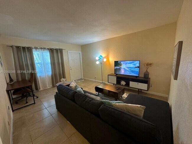 Building Photo - 2600 S Ocean Dr