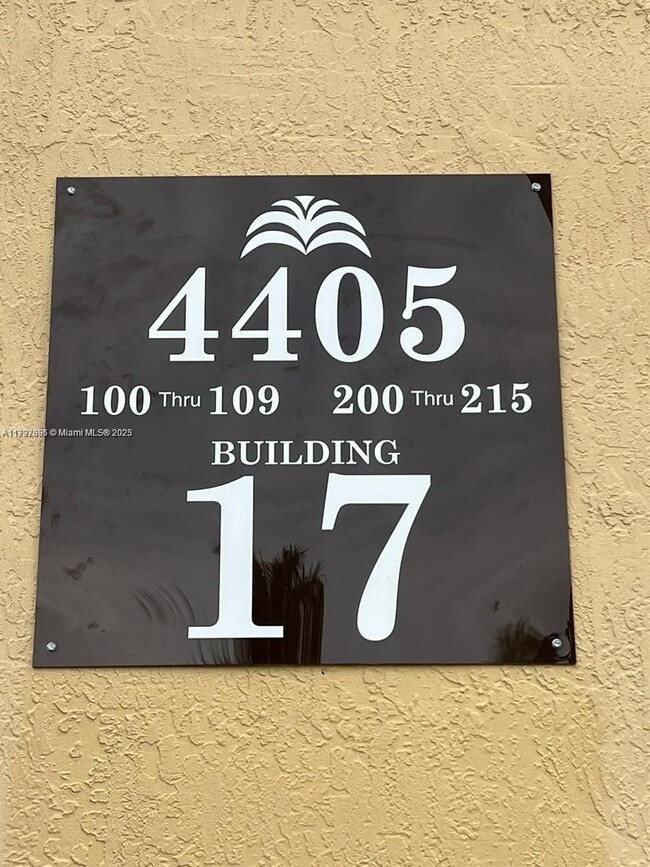 Building Photo - 4405 SW 160th Ave