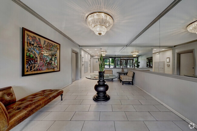 Building Photo - 8871 Burton Way