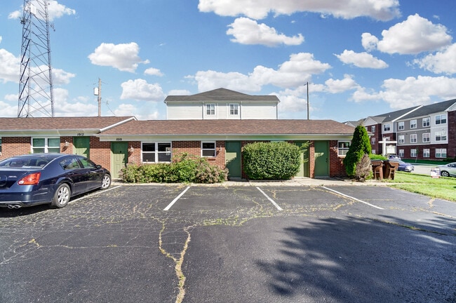 Building Photo - 1012 Arrowhead Dr