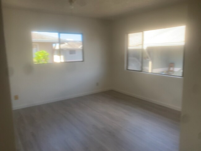 Foto del edificio - 95-353-353 Kuahelani Ave