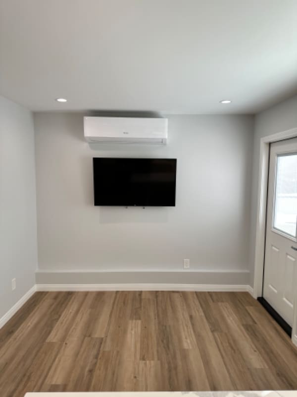 Building Photo - 1009 N Prospero Dr
