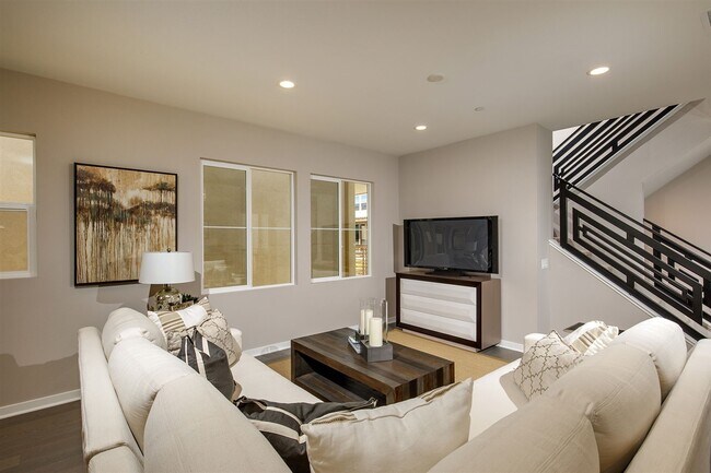 Building Photo - 8353 Summit Way