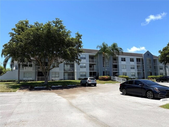Building Photo - 8500 SW 212th St