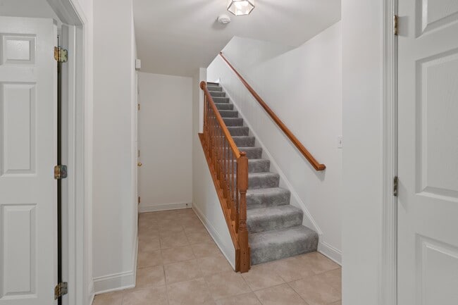 Photo - 102 Pilgrim Lndg House