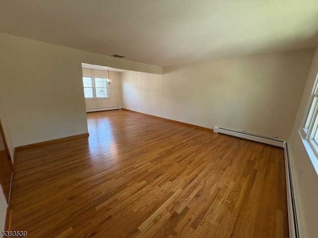 Building Photo - 51 Pasadena Pl