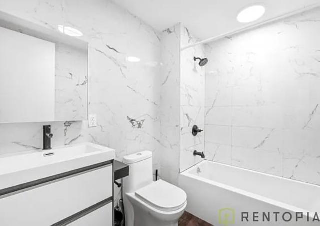 Foto principal - 2 bedroom in BROOKLYN NY 11213