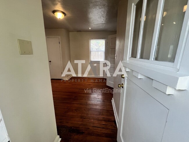 Building Photo - 2538 S 600 E