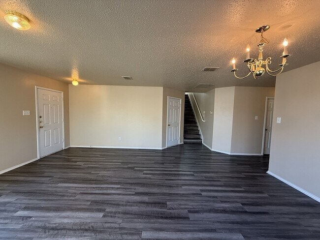 Photo - 3625 Clydesdale Dr House
