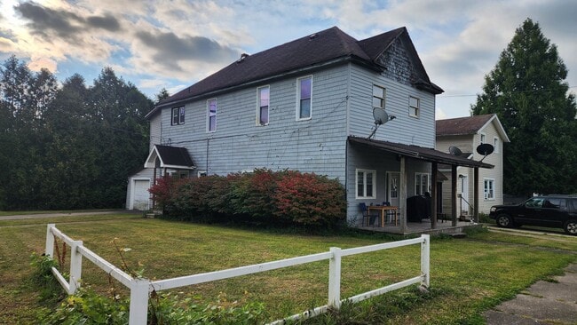 Foto del edificio - 124 Lincoln Ave