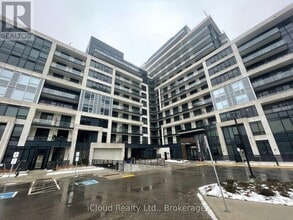 Building Photo - 395 Dundas St W