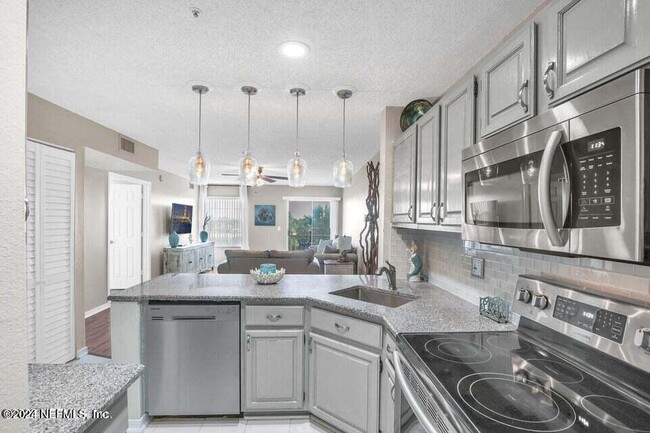 Foto del edificio - 110 Ocean Hollow Ln