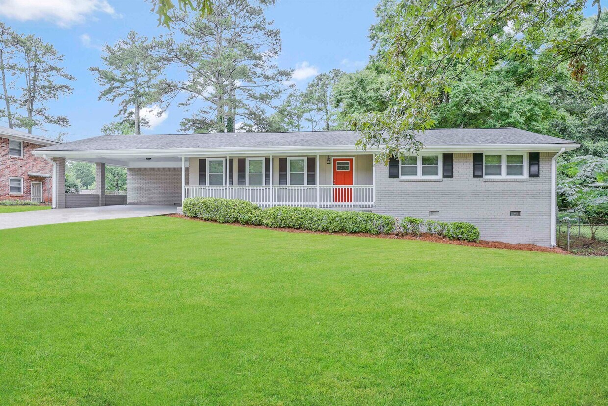 Primary Photo - 465 Navarre Dr