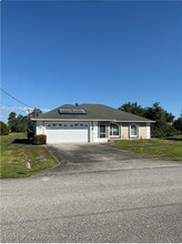 Building Photo - 216 Chicago Way NE