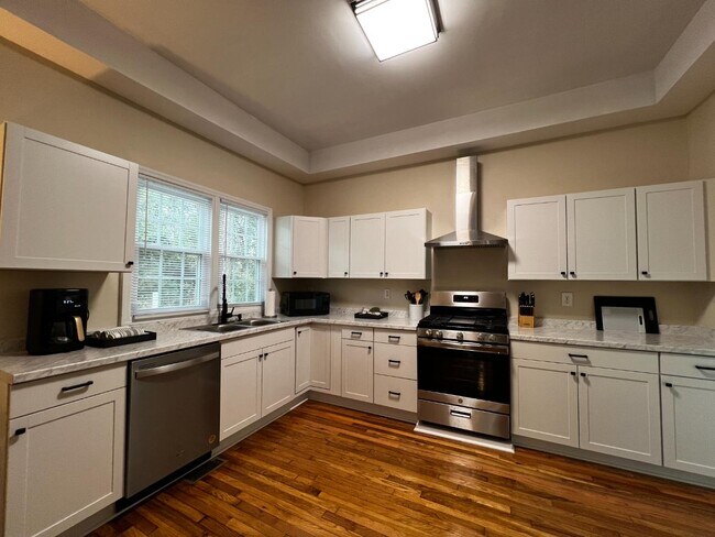 Foto del edificio - 500 Carthage Rd