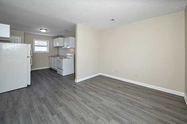 Foto del edificio - 1825 15th Ave N
